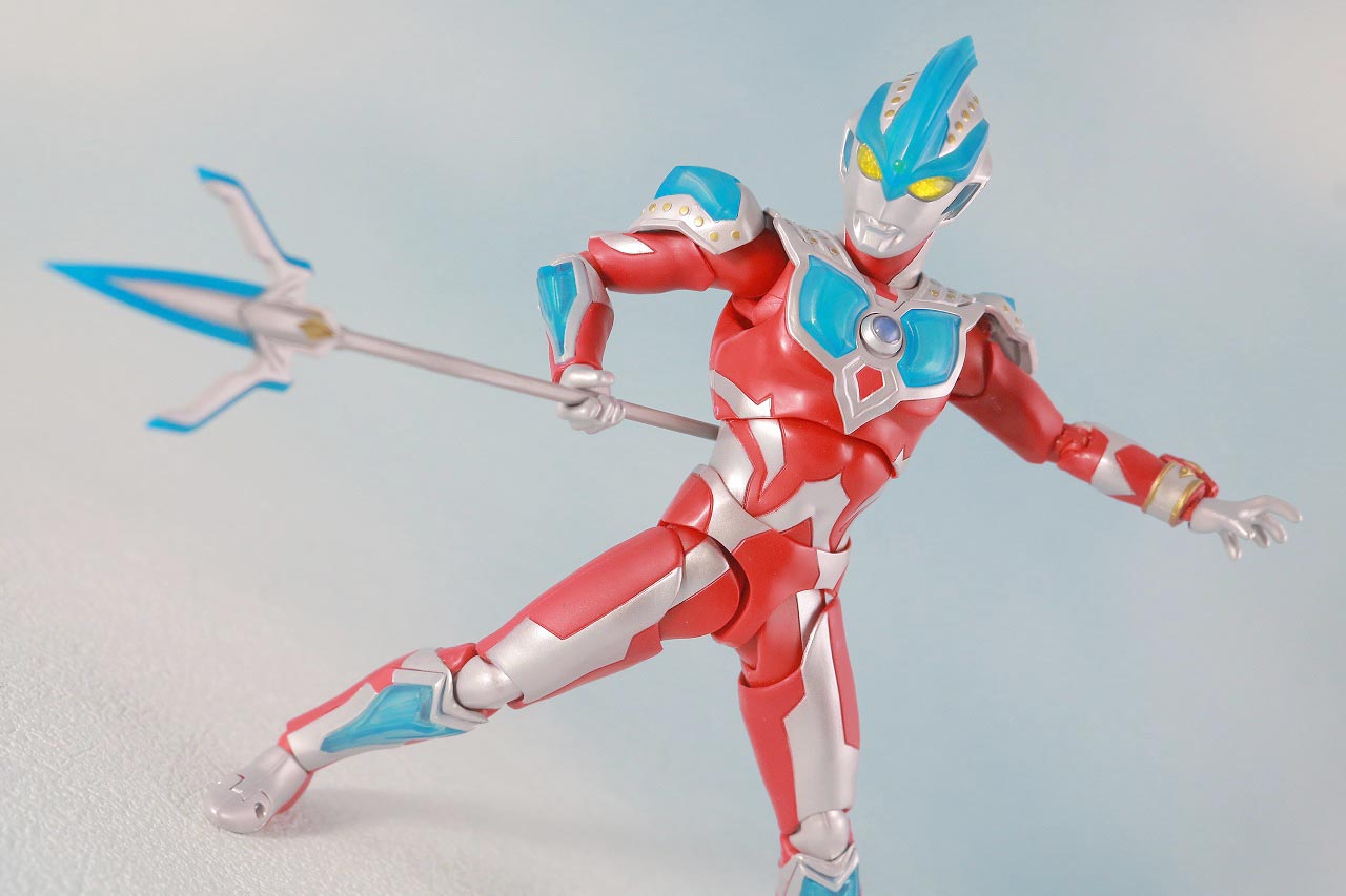 S.H.フィギュアーツ　ウルトラマンギンガストリウム　レビュー　アクション