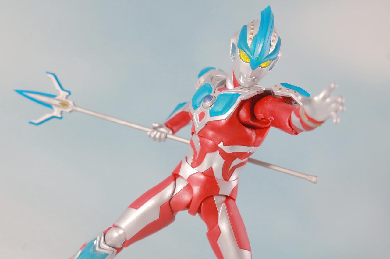 S.H.フィギュアーツ　ウルトラマンギンガストリウム　レビュー　アクション