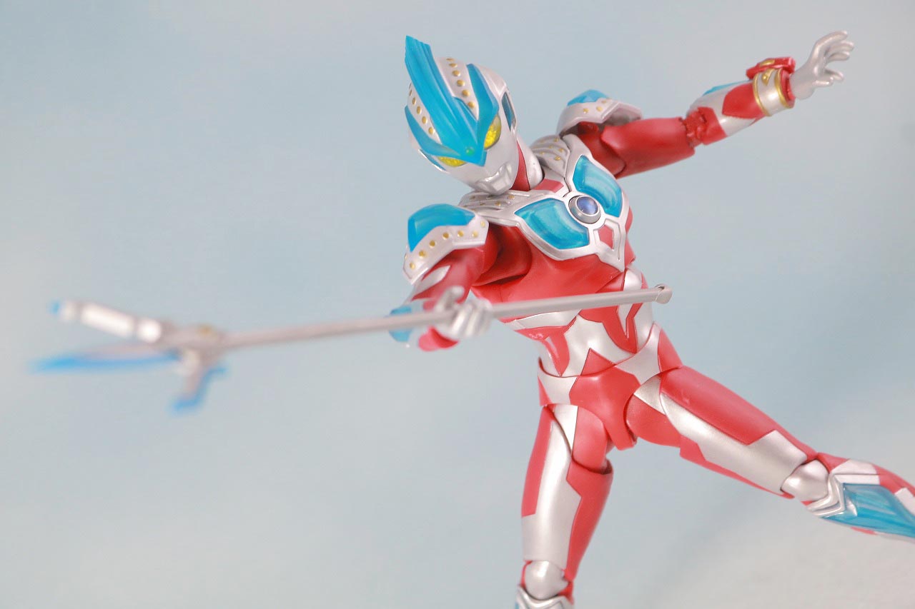 S.H.フィギュアーツ　ウルトラマンギンガストリウム　レビュー　アクション