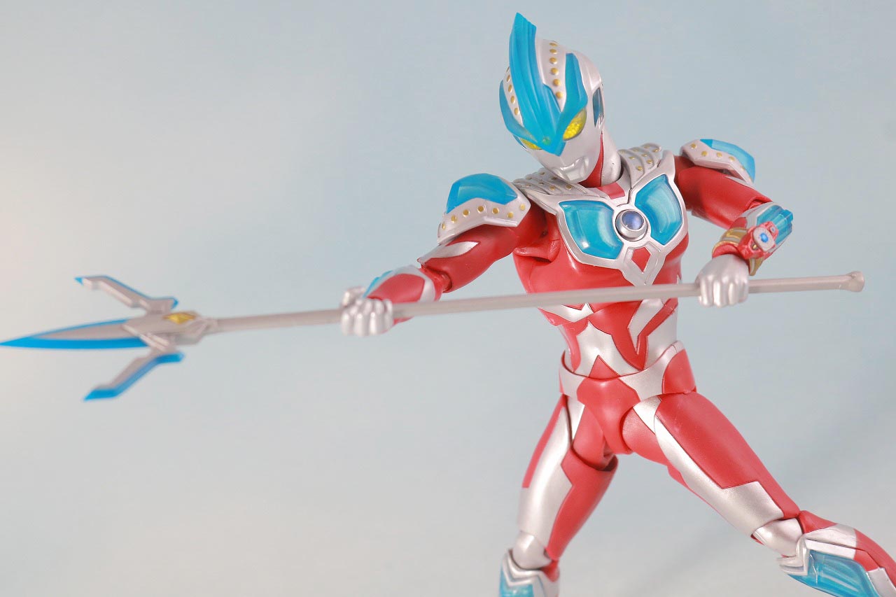 S.H.フィギュアーツ　ウルトラマンギンガストリウム　レビュー　アクション