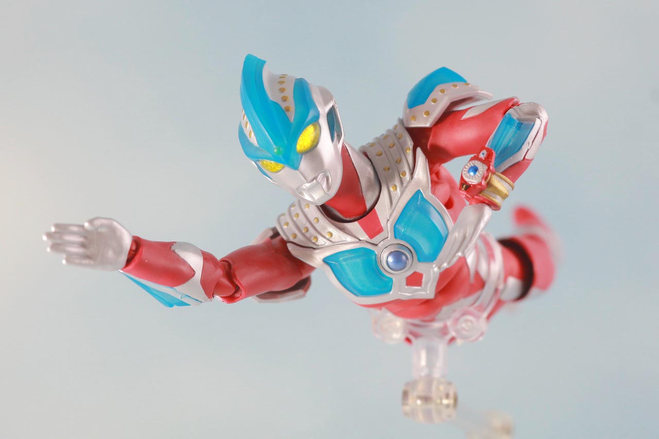 S.H.フィギュアーツ　ウルトラマンギンガストリウム　レビュー　アクション