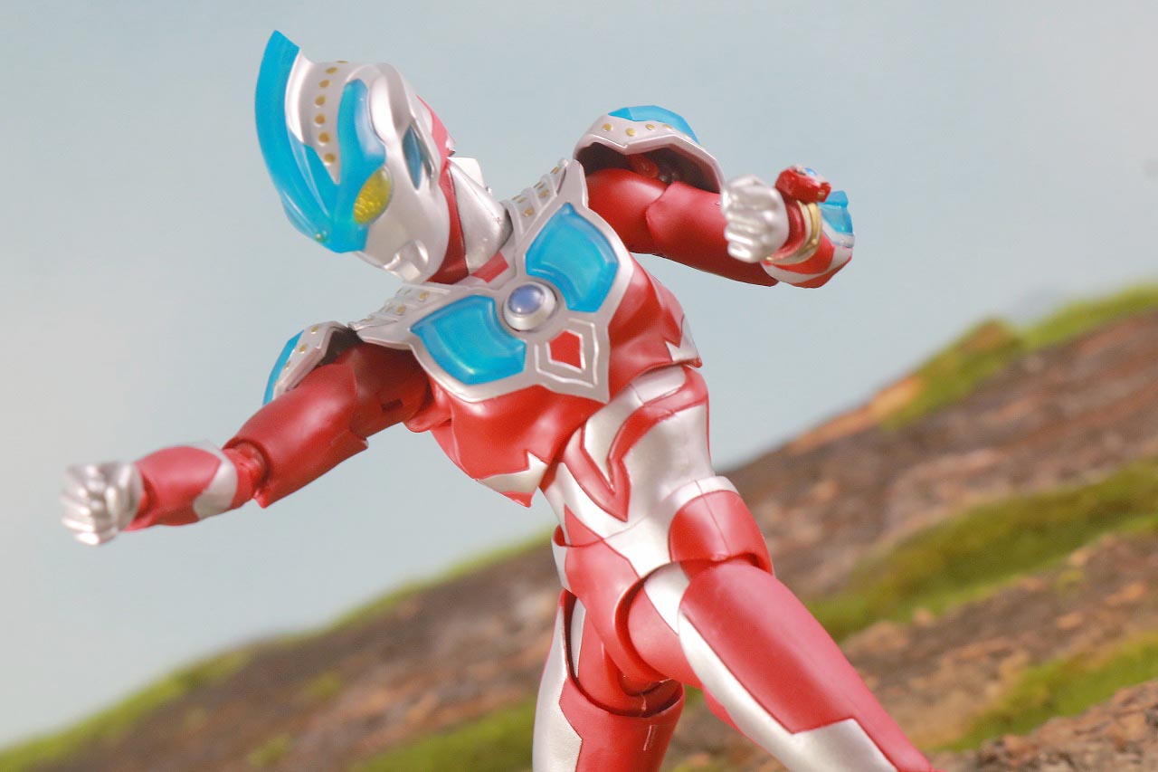 S.H.フィギュアーツ　ウルトラマンギンガストリウム　レビュー　アクション