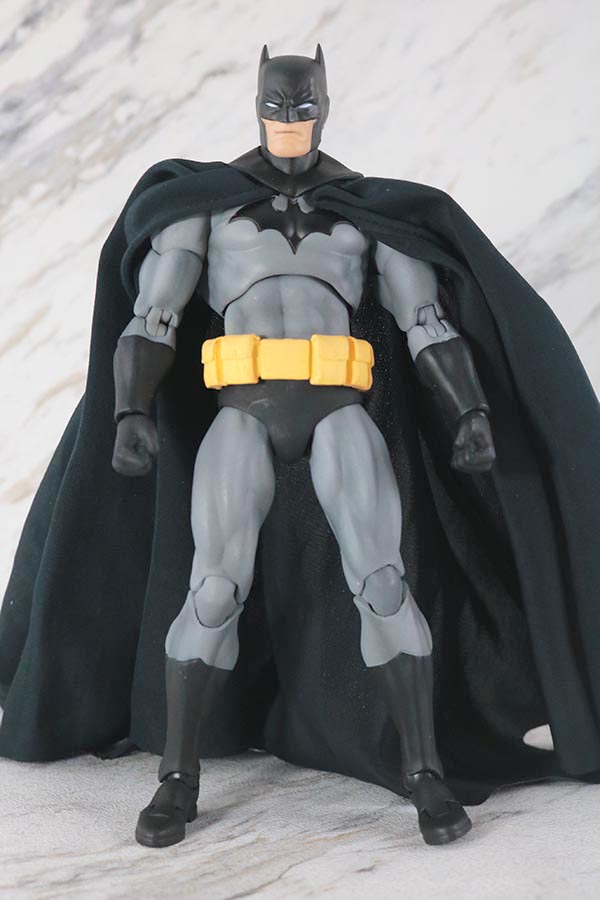 MAFEX　バットマン　HUSH BLACK ver.　レビュー　本体