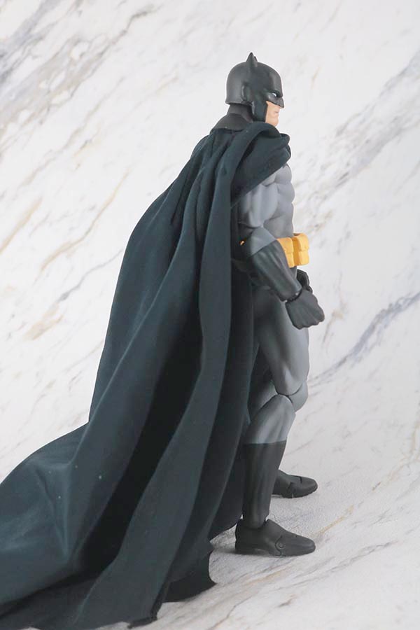 MAFEX　バットマン　HUSH BLACK ver.　レビュー　本体