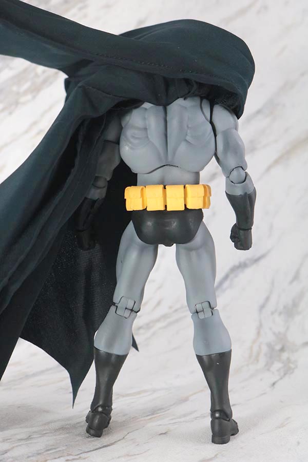 MAFEX　バットマン　HUSH BLACK ver.　レビュー　本体