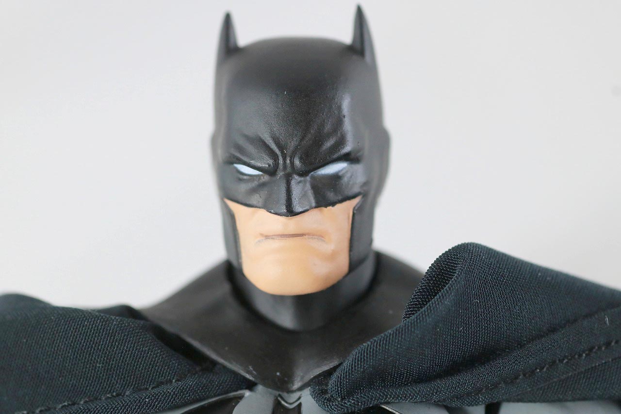 MAFEX　バットマン　HUSH BLACK ver.　レビュー　本体