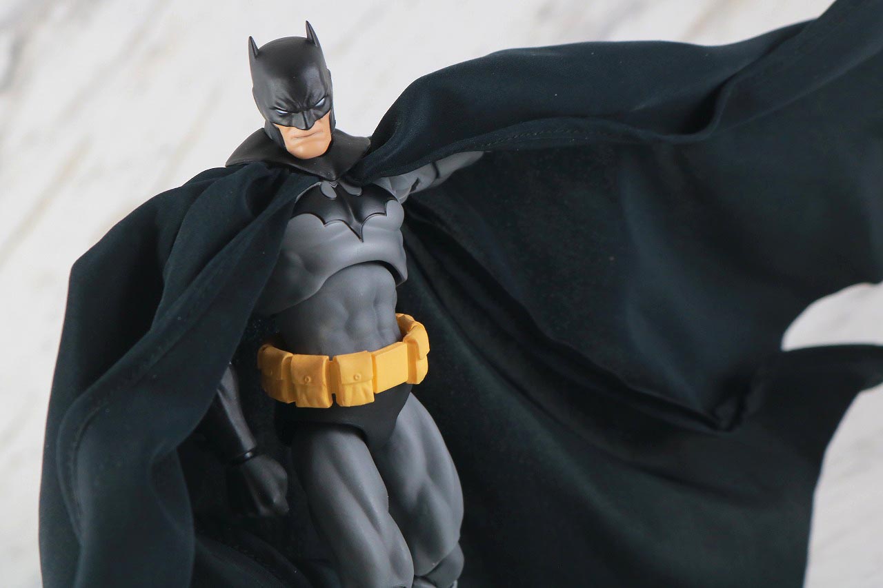 MAFEX　バットマン　HUSH BLACK ver.　レビュー　アクション