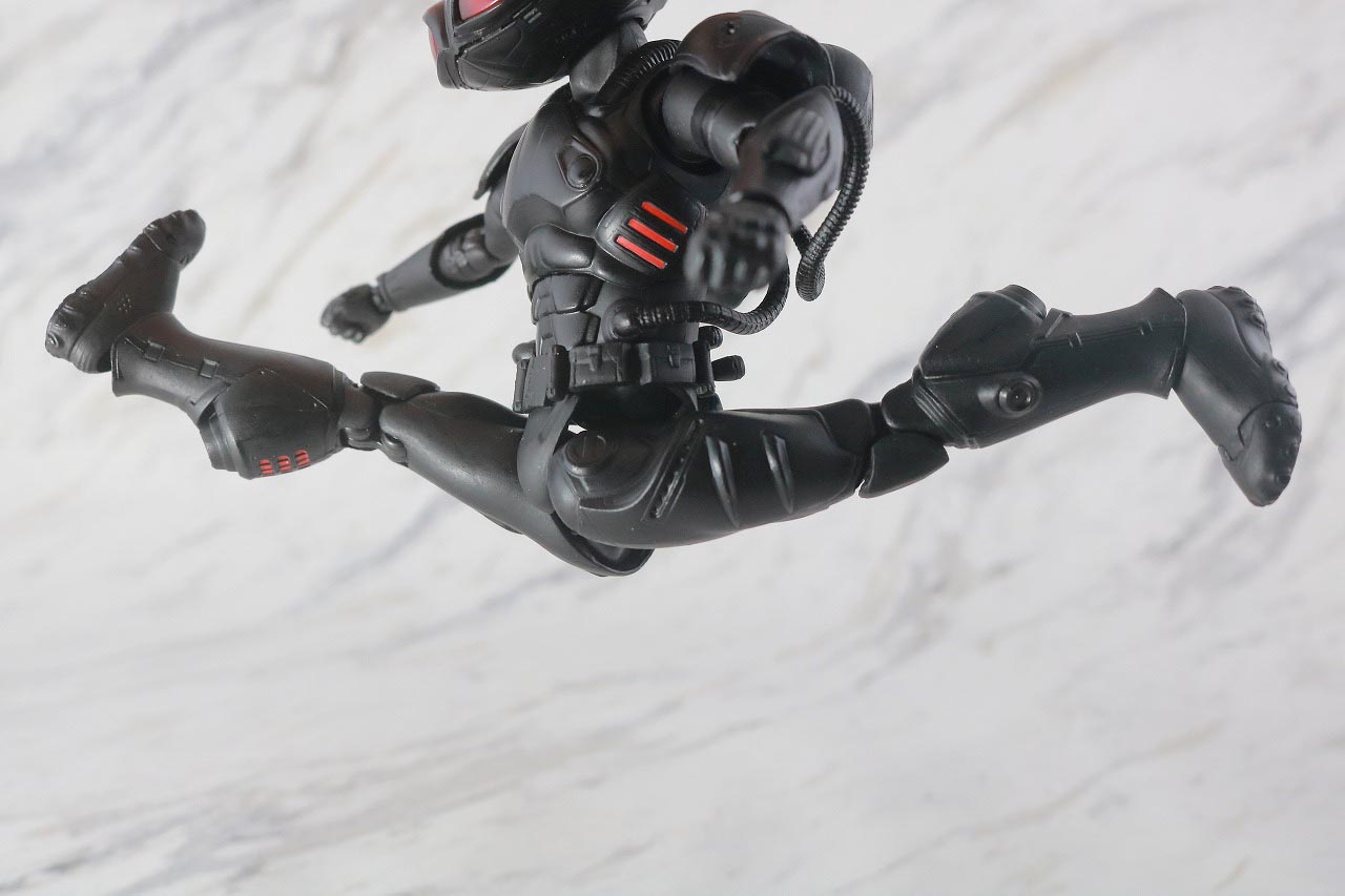 MAFEX　ブラックマンタ　レビュー　可動範囲