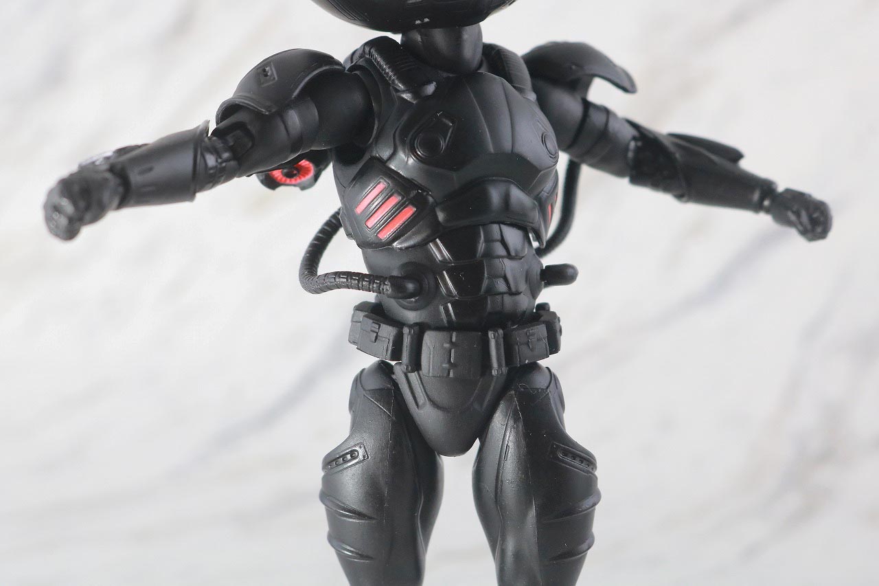 MAFEX　ブラックマンタ　レビュー　可動範囲