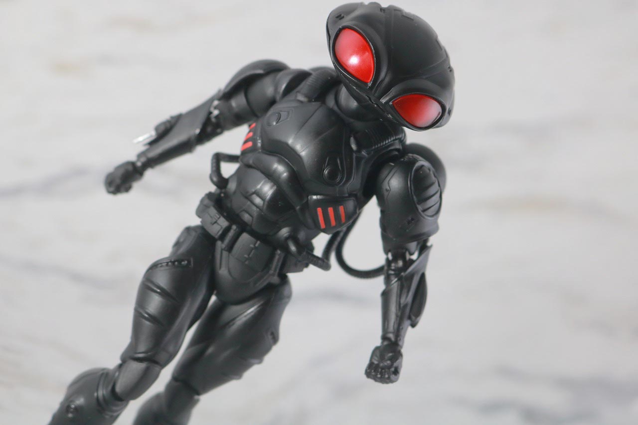 MAFEX　ブラックマンタ　レビュー　アクション