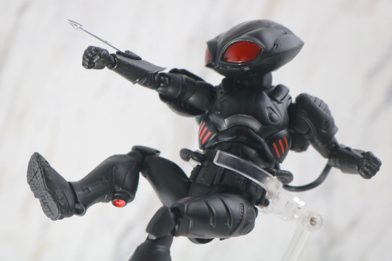 MAFEX　ブラックマンタ　レビュー　アクション