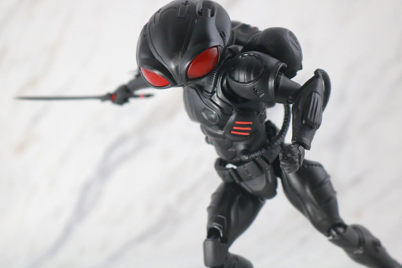 MAFEX　ブラックマンタ　レビュー　アクション