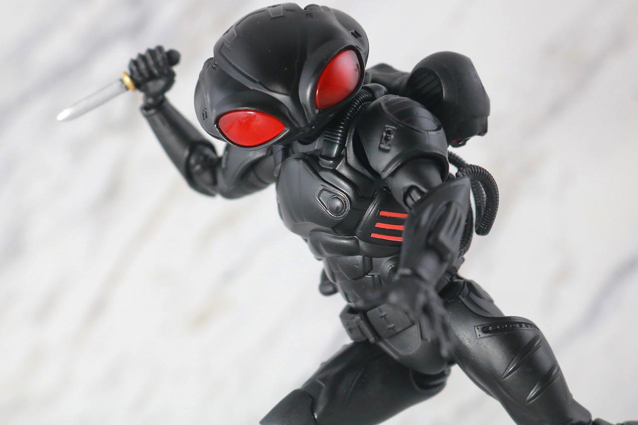 MAFEX　ブラックマンタ　レビュー　アクション