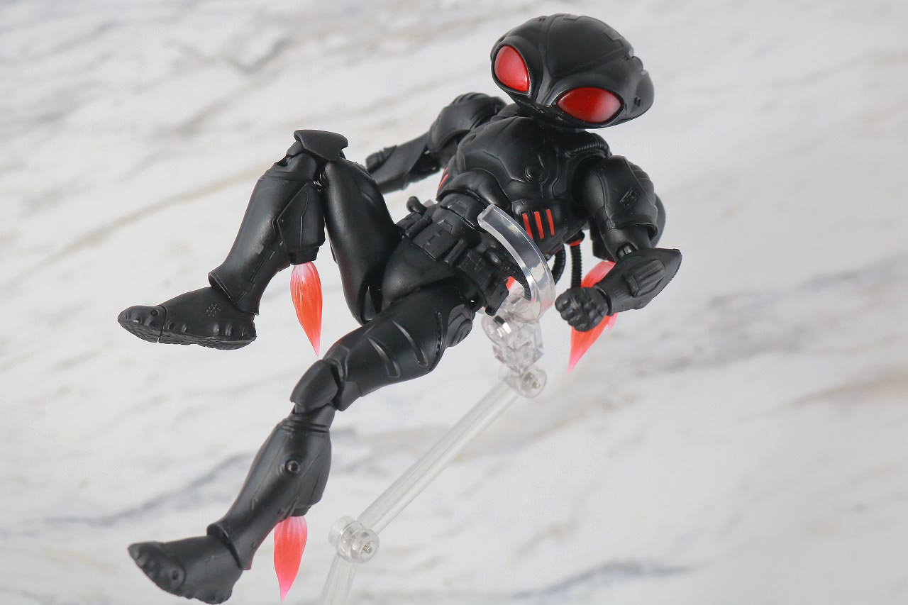 MAFEX　ブラックマンタ　レビュー　アクション