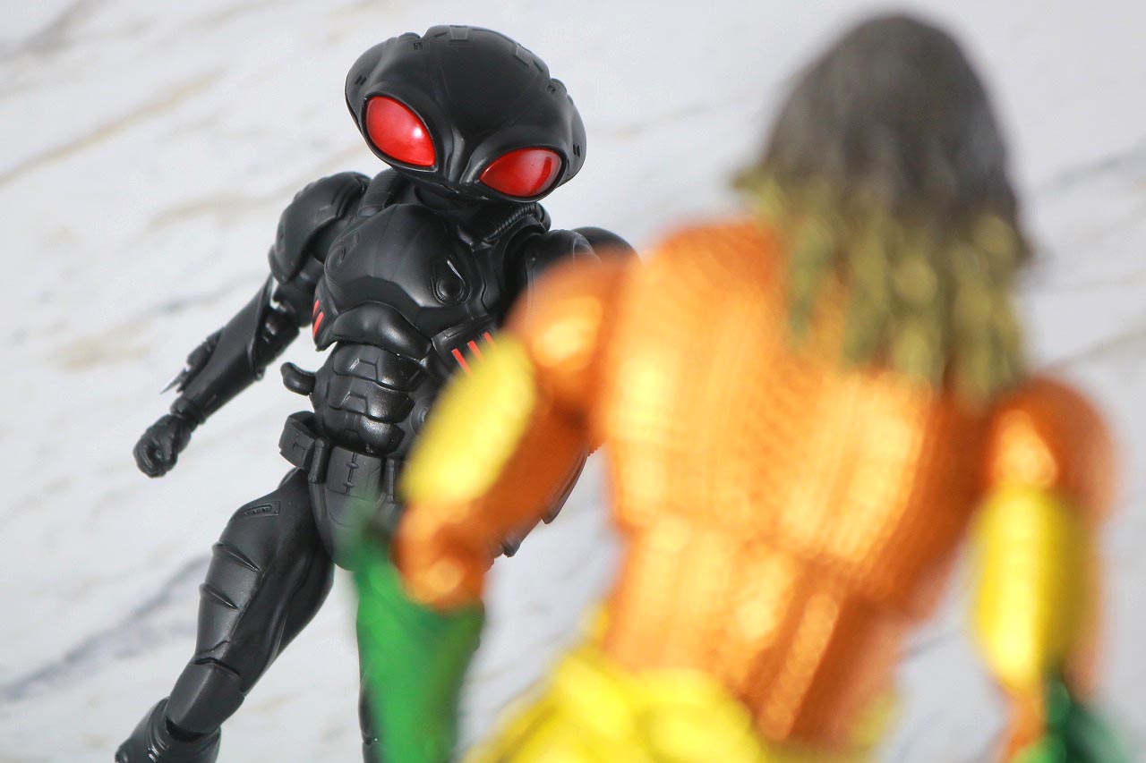 MAFEX　ブラックマンタ　レビュー　アクション　アクアマン