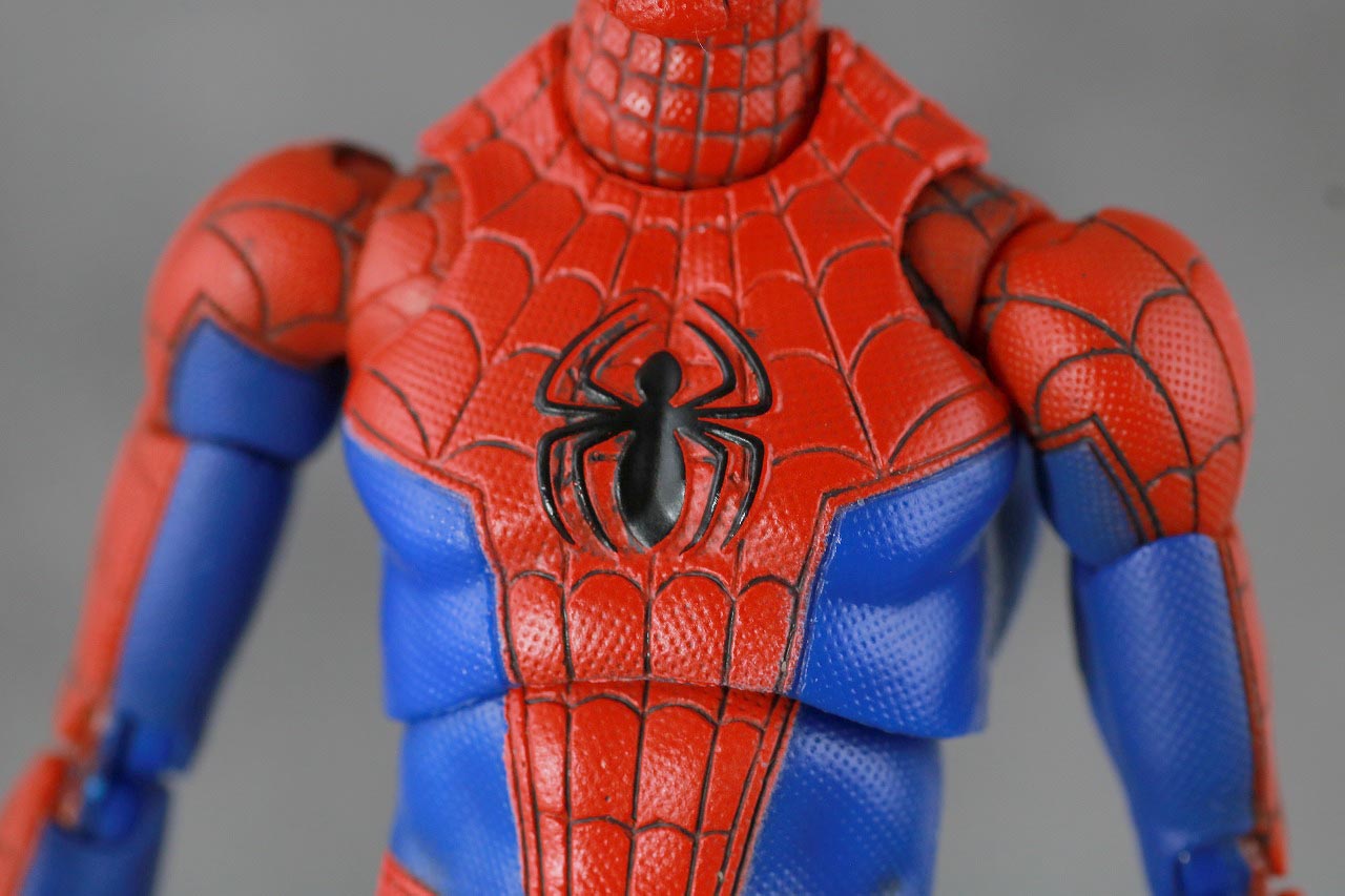 MAFEX　スパイダーマン　ピーター・B・パーカー　レビュー　本体　スーツ