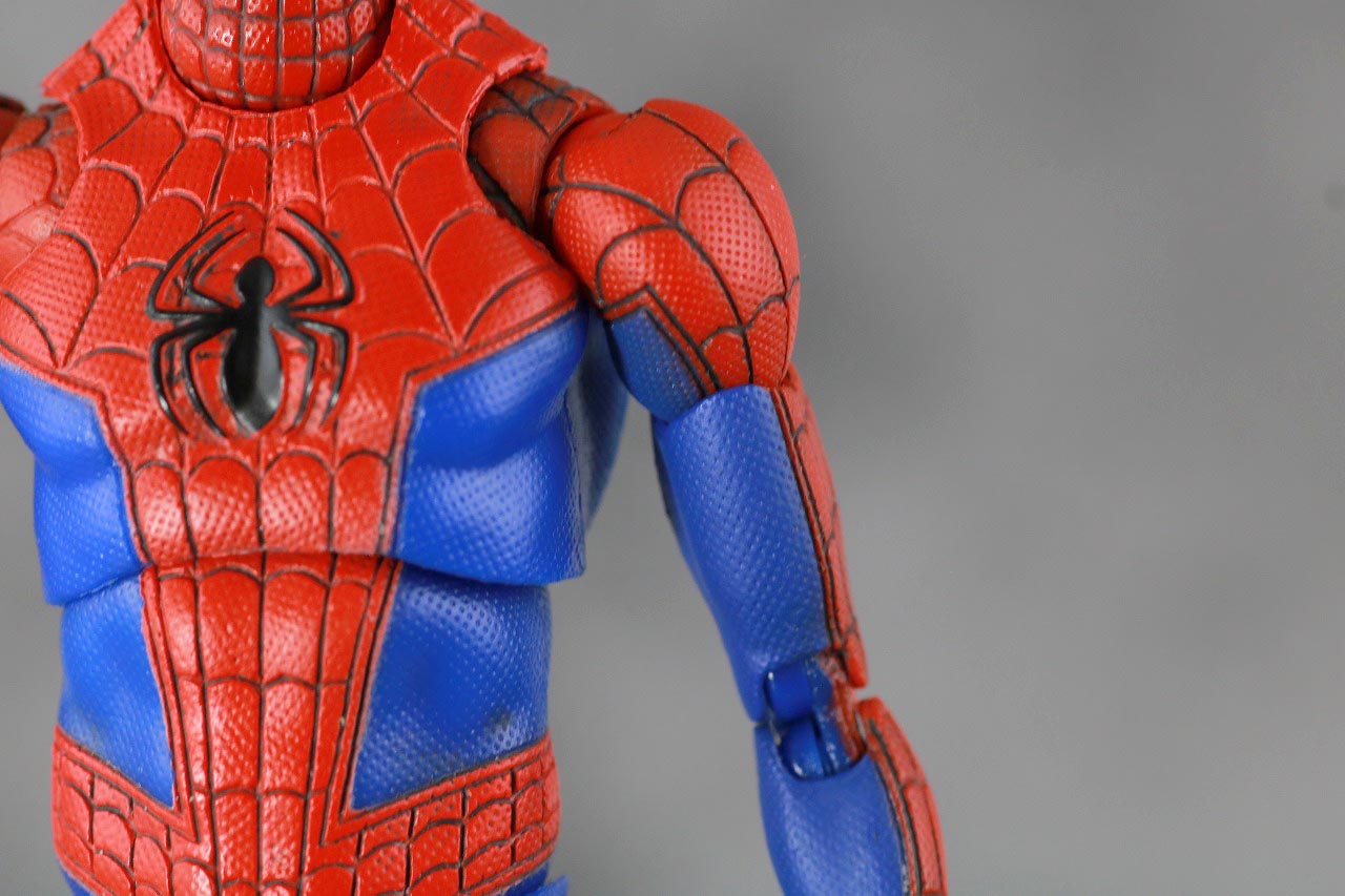 MAFEX　スパイダーマン　ピーター・B・パーカー　レビュー　本体　スーツ