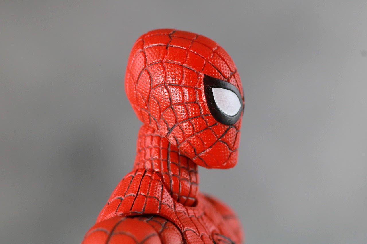 MAFEX　スパイダーマン　ピーター・B・パーカー　レビュー　本体　スーツ