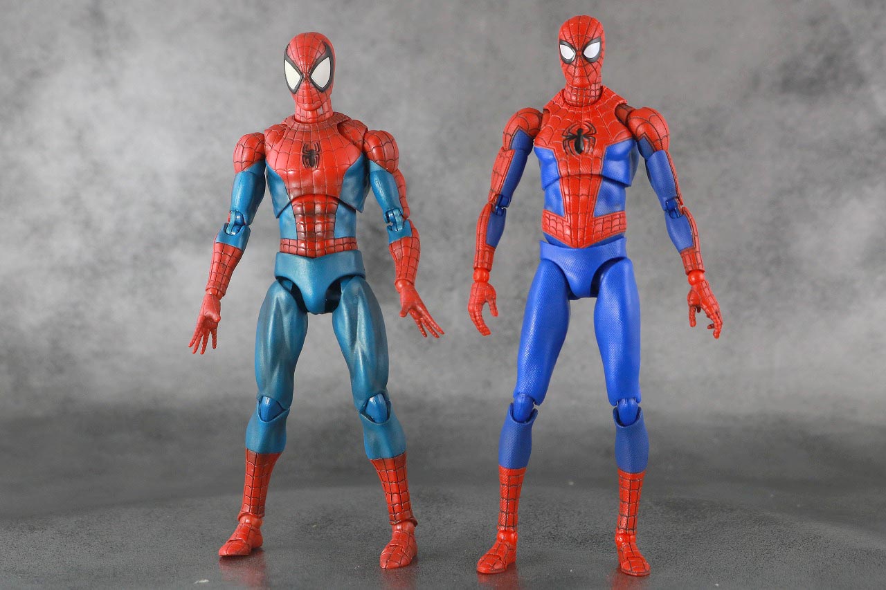 MAFEX　スパイダーマン　ピーター・B・パーカー　レビュー　本体　スーツ　コミック版　比較