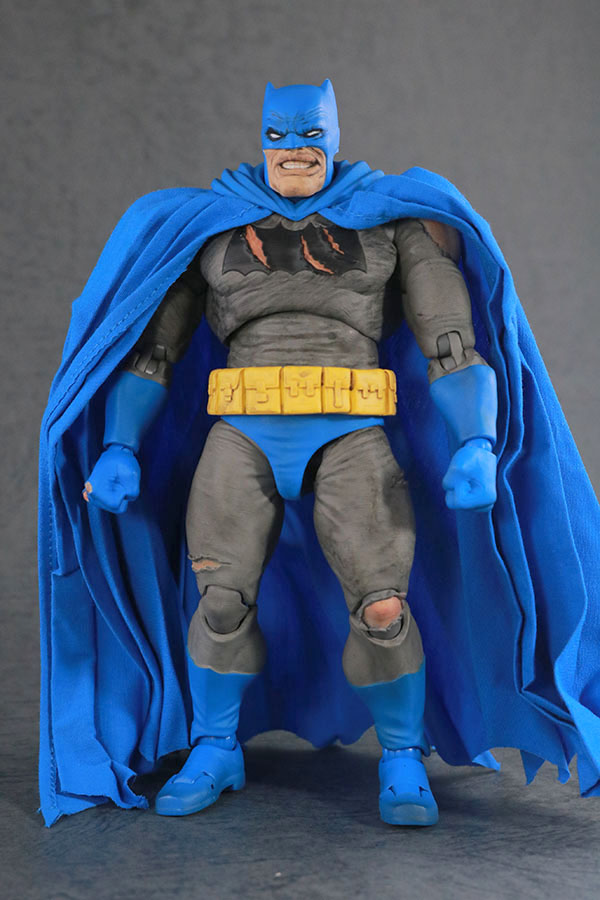 MAFEX　バットマン TDKR：The Dark Knight Triumphant　レビュー　本体