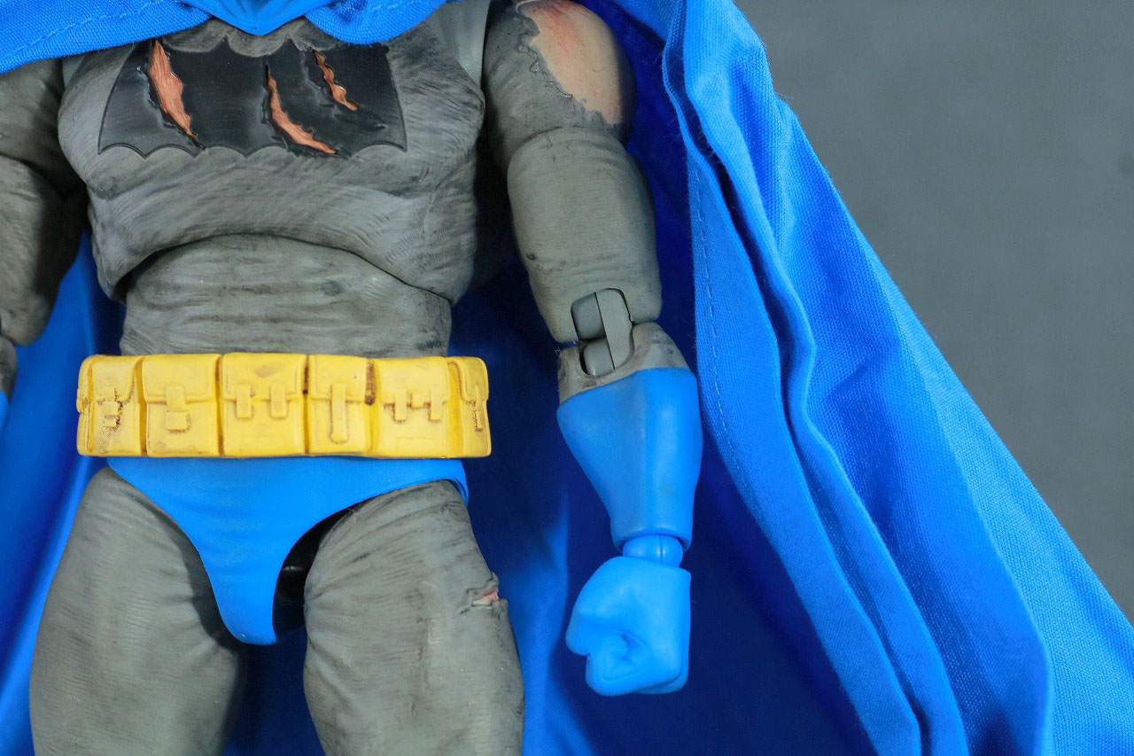 MAFEX　バットマン TDKR：The Dark Knight Triumphant　レビュー　本体