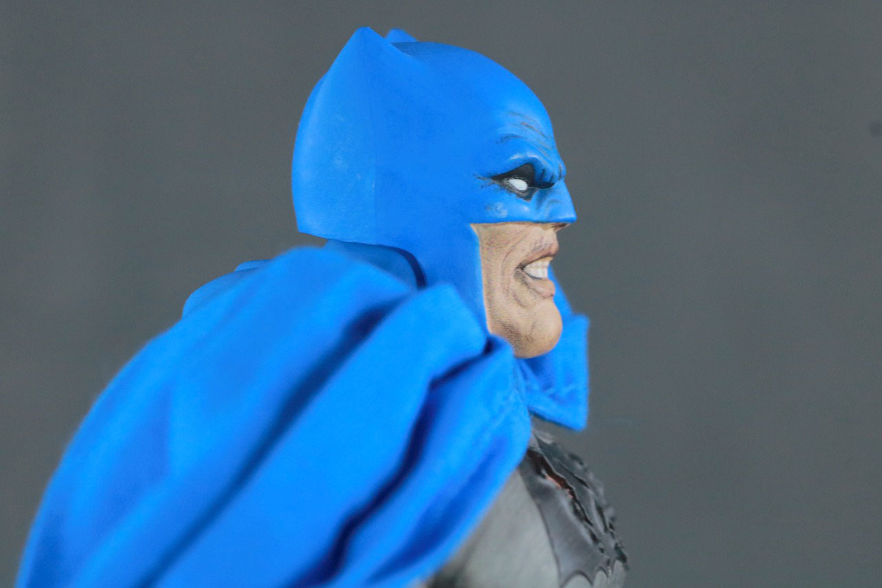 MAFEX　バットマン TDKR：The Dark Knight Triumphant　レビュー　本体