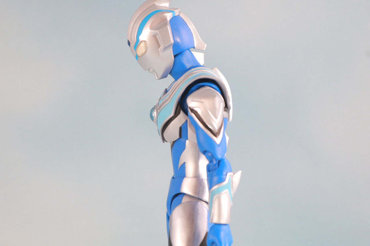 S.H.フィギュアーツ　ウルトラマンフーマ　レビュー　可動範囲