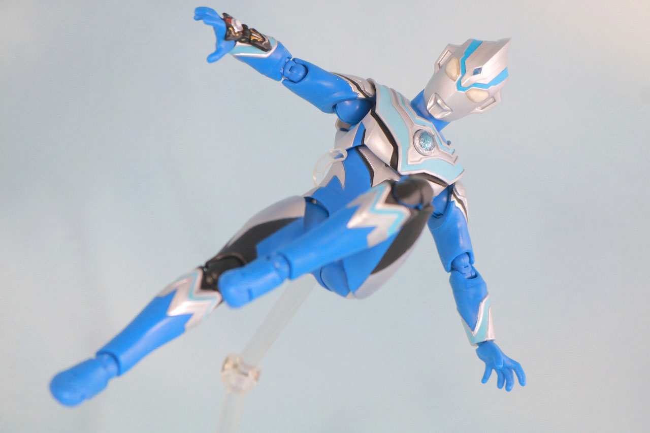 S.H.フィギュアーツ　ウルトラマンフーマ　レビュー　アクション