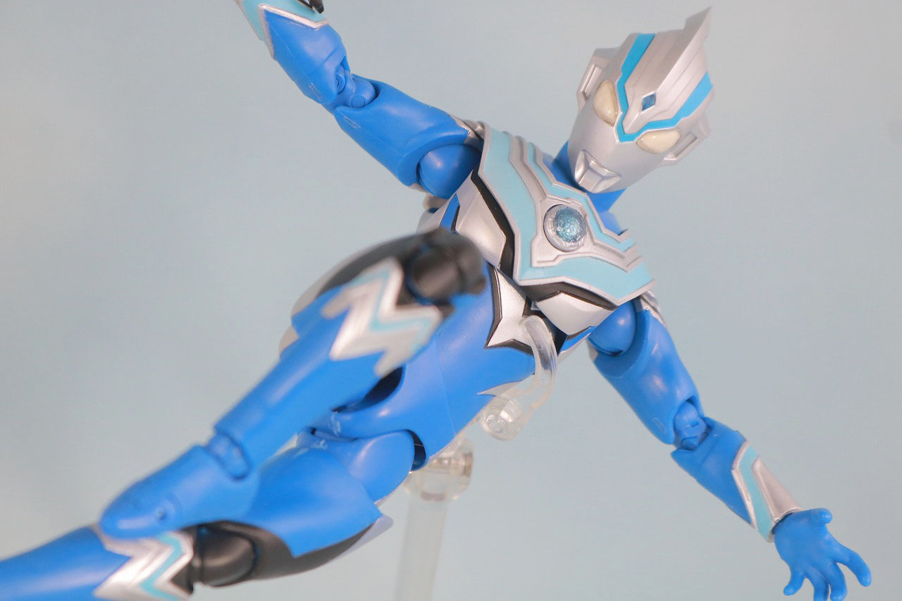 S.H.フィギュアーツ　ウルトラマンフーマ　レビュー　アクション