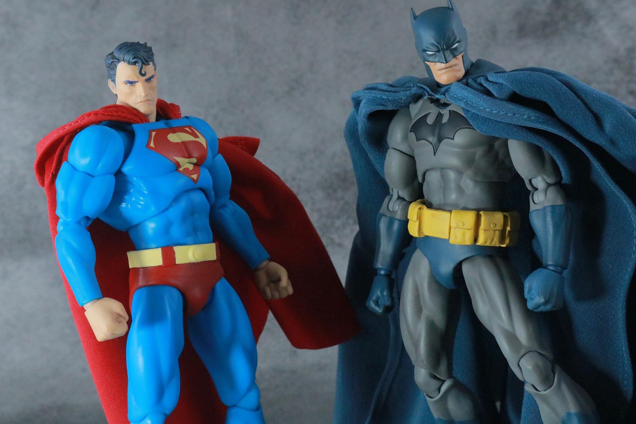 MAFEX　スーパーマン　Batman:HUSH Ver.　レビュー　アクション　バットマン