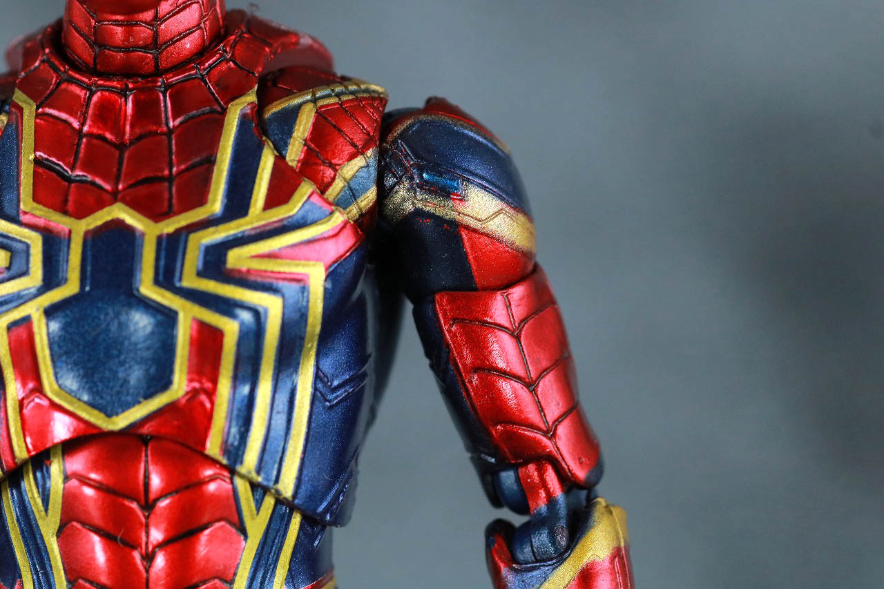 MAFEX アイアン・スパイダー　アベンジャーズ／エンドゲーム　レビュー　本体