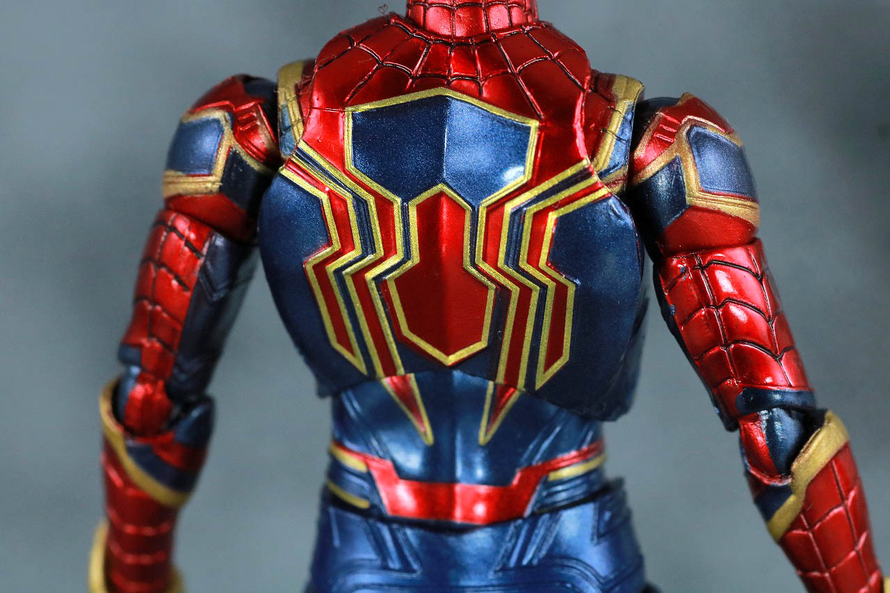 MAFEX アイアン・スパイダー　アベンジャーズ／エンドゲーム　レビュー　本体