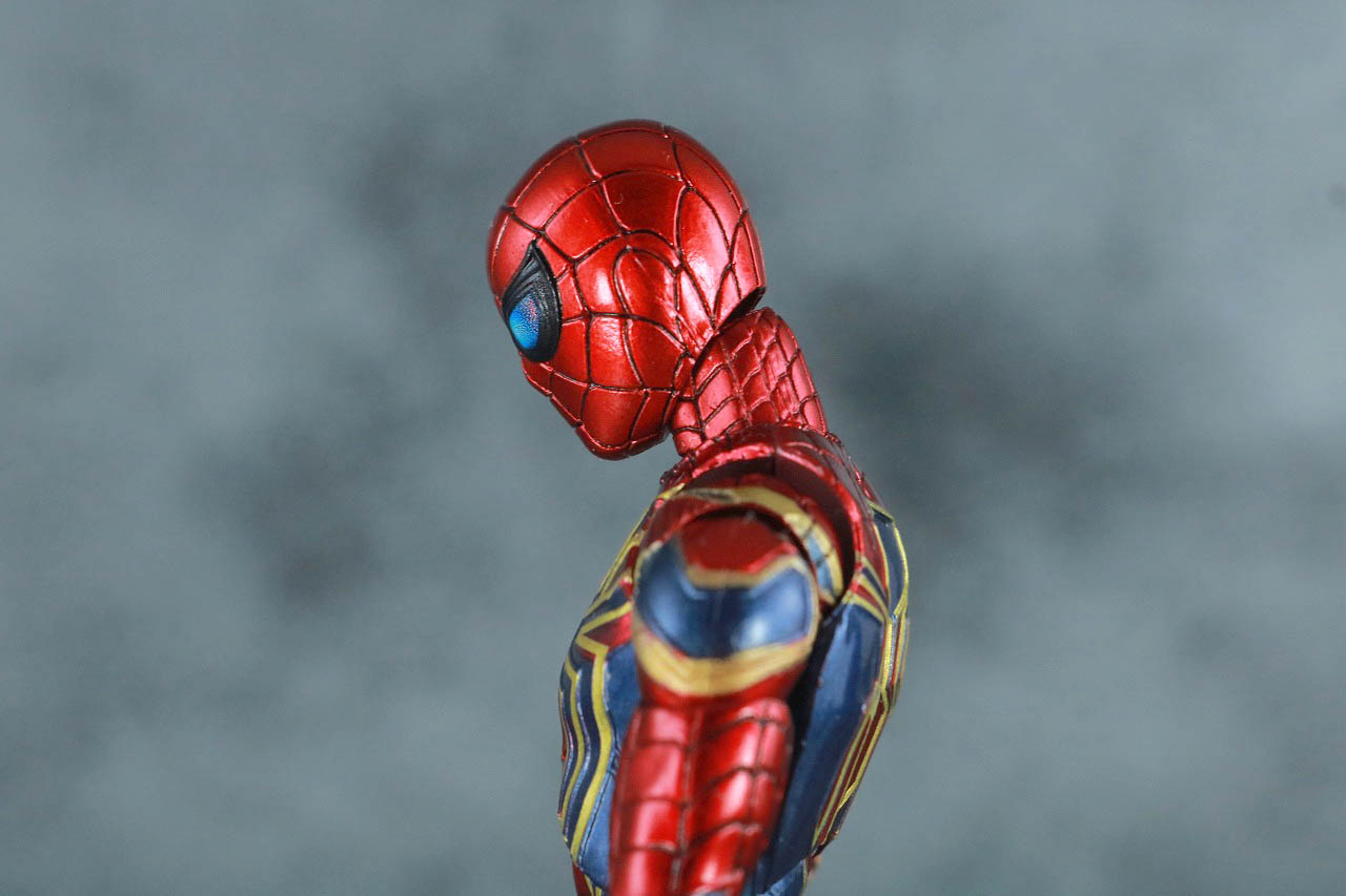 MAFEX アイアン・スパイダー　アベンジャーズ／エンドゲーム　レビュー　可動範囲