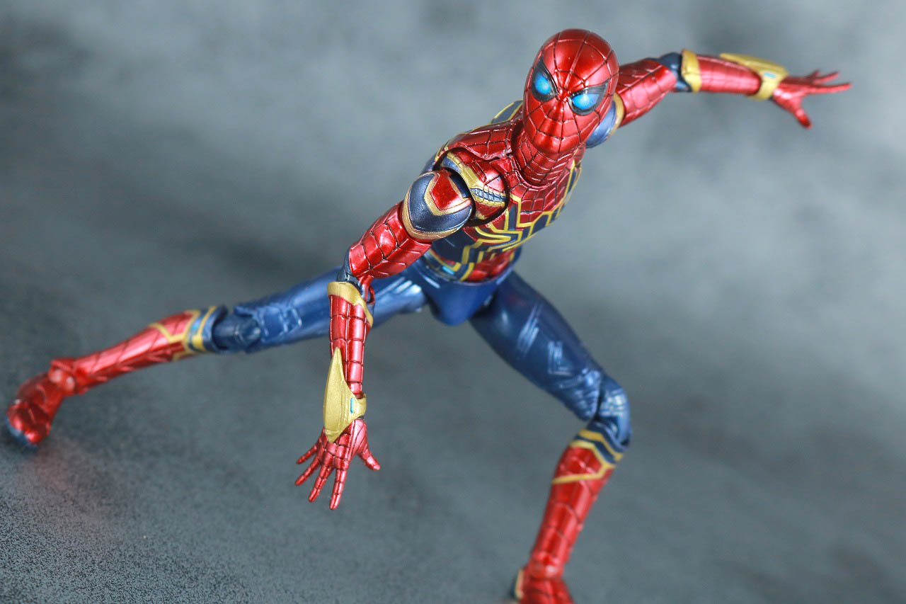 MAFEX アイアン・スパイダー　アベンジャーズ／エンドゲーム　レビュー　アクション