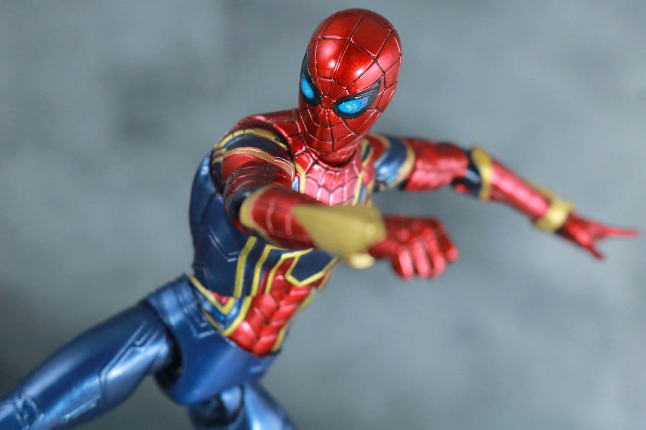 MAFEX アイアン・スパイダー　アベンジャーズ／エンドゲーム　レビュー　アクション