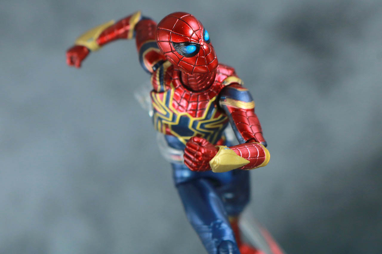 MAFEX アイアン・スパイダー　アベンジャーズ／エンドゲーム　レビュー　アクション