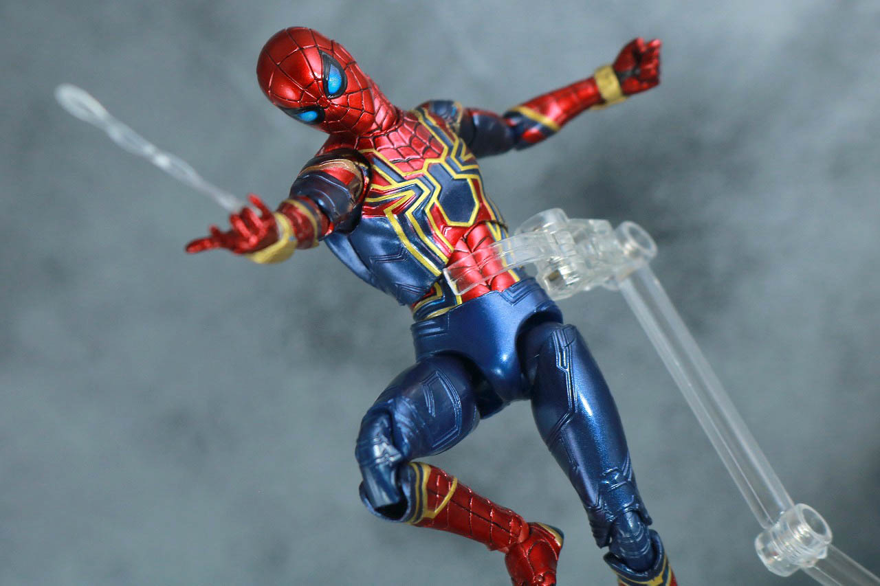 MAFEX アイアン・スパイダー　アベンジャーズ／エンドゲーム　レビュー　アクション