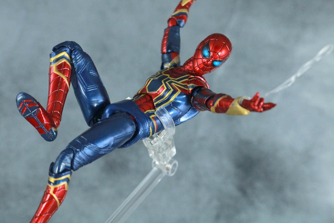 MAFEX アイアン・スパイダー　アベンジャーズ／エンドゲーム　レビュー　アクション