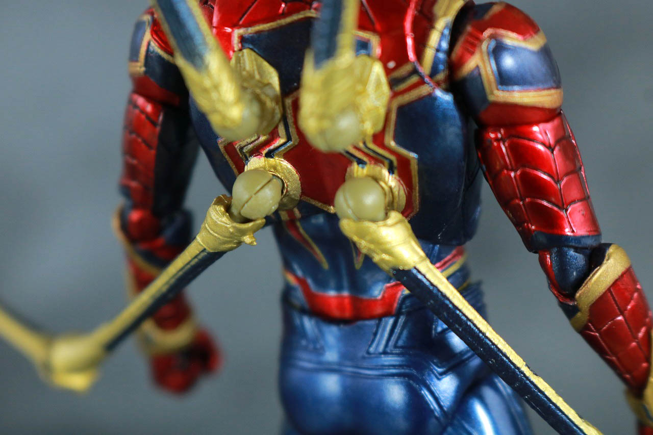 MAFEX アイアン・スパイダー　アベンジャーズ／エンドゲーム　レビュー　付属品　ピンサー