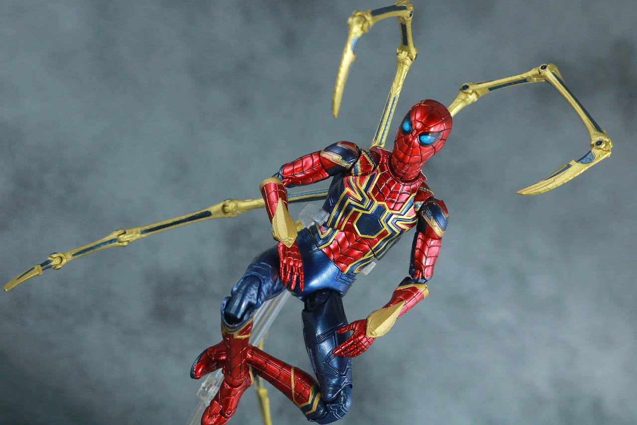 MAFEX アイアン・スパイダー　アベンジャーズ／エンドゲーム　レビュー　アクション