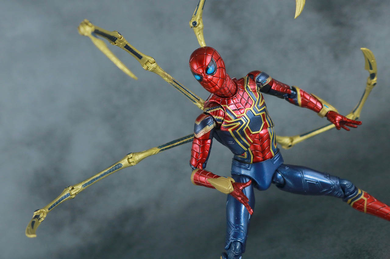 MAFEX アイアン・スパイダー　アベンジャーズ／エンドゲーム　レビュー　アクション