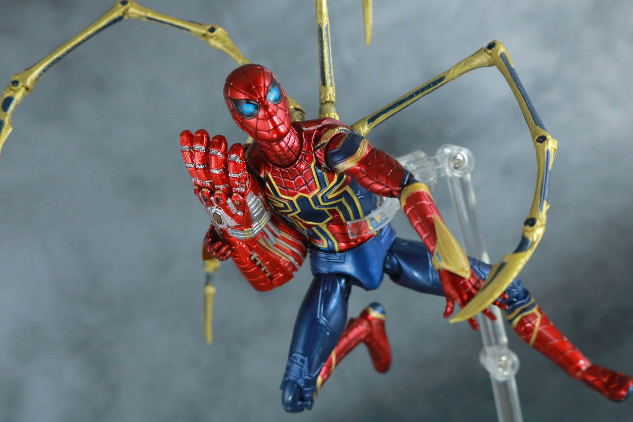 MAFEX アイアン・スパイダー　アベンジャーズ／エンドゲーム　レビュー　アクション