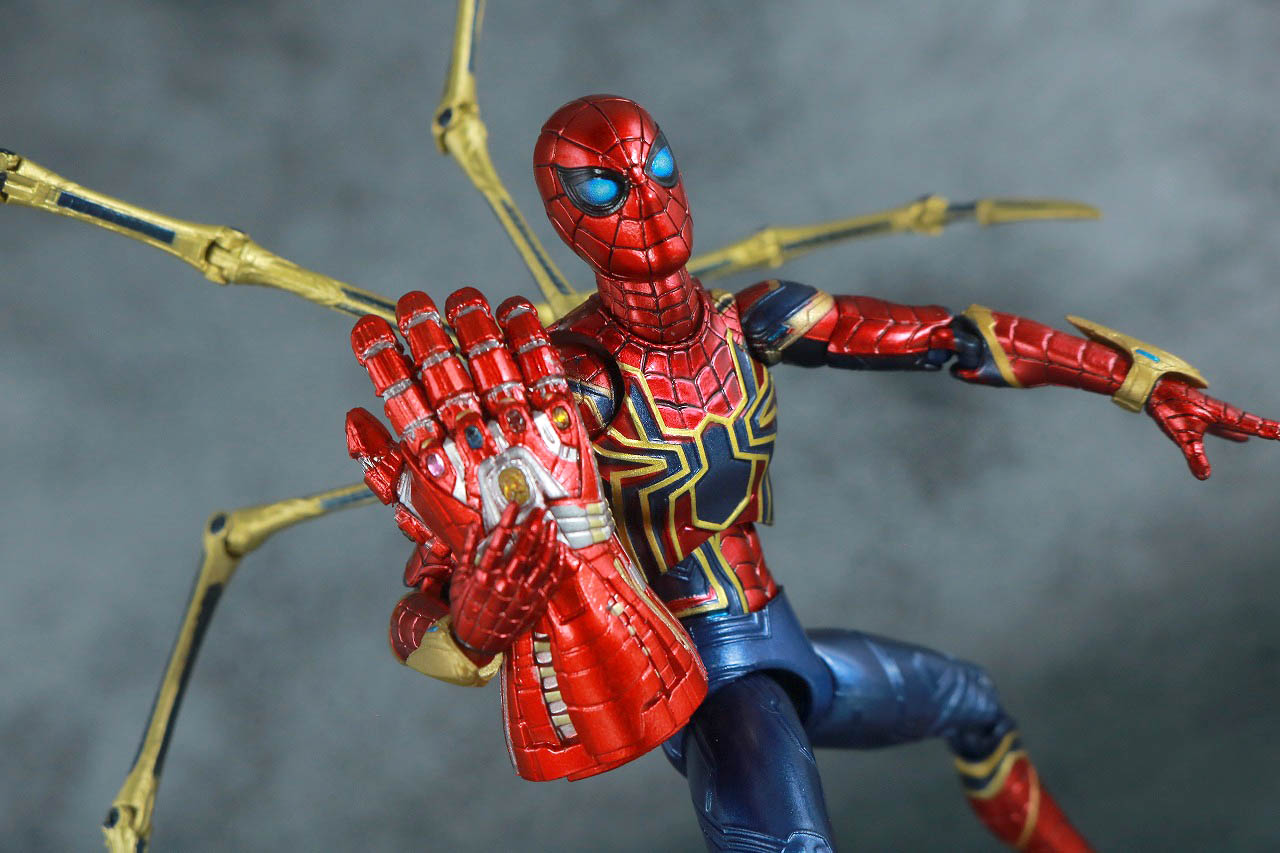 MAFEX アイアン・スパイダー　アベンジャーズ／エンドゲーム　レビュー　アクション