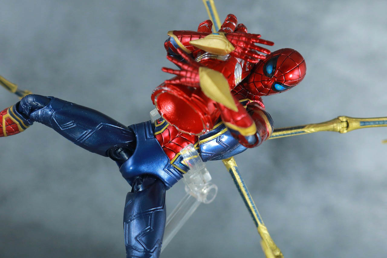 MAFEX アイアン・スパイダー　アベンジャーズ／エンドゲーム　レビュー　アクション