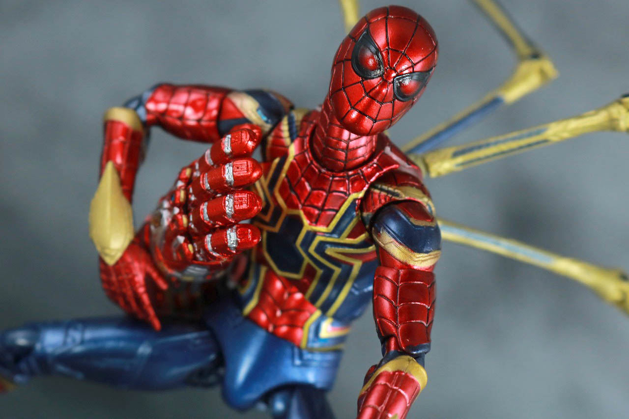 MAFEX アイアン・スパイダー　アベンジャーズ／エンドゲーム　レビュー　アクション