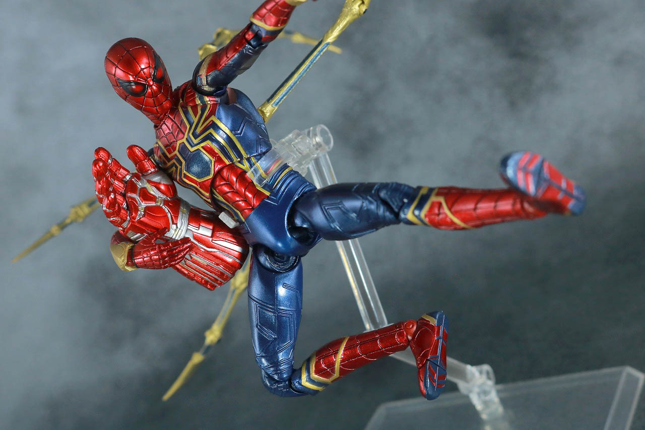 MAFEX アイアン・スパイダー　アベンジャーズ／エンドゲーム　レビュー　アクション