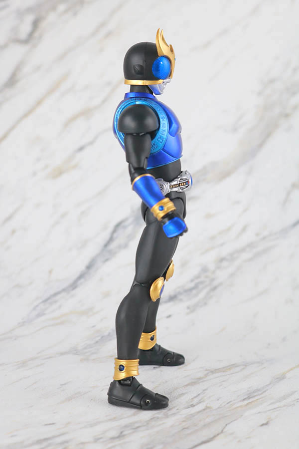 S.H.フィギュアーツ　仮面ライダークウガ ドラゴンフォーム　真骨彫製法　レビュー　本体