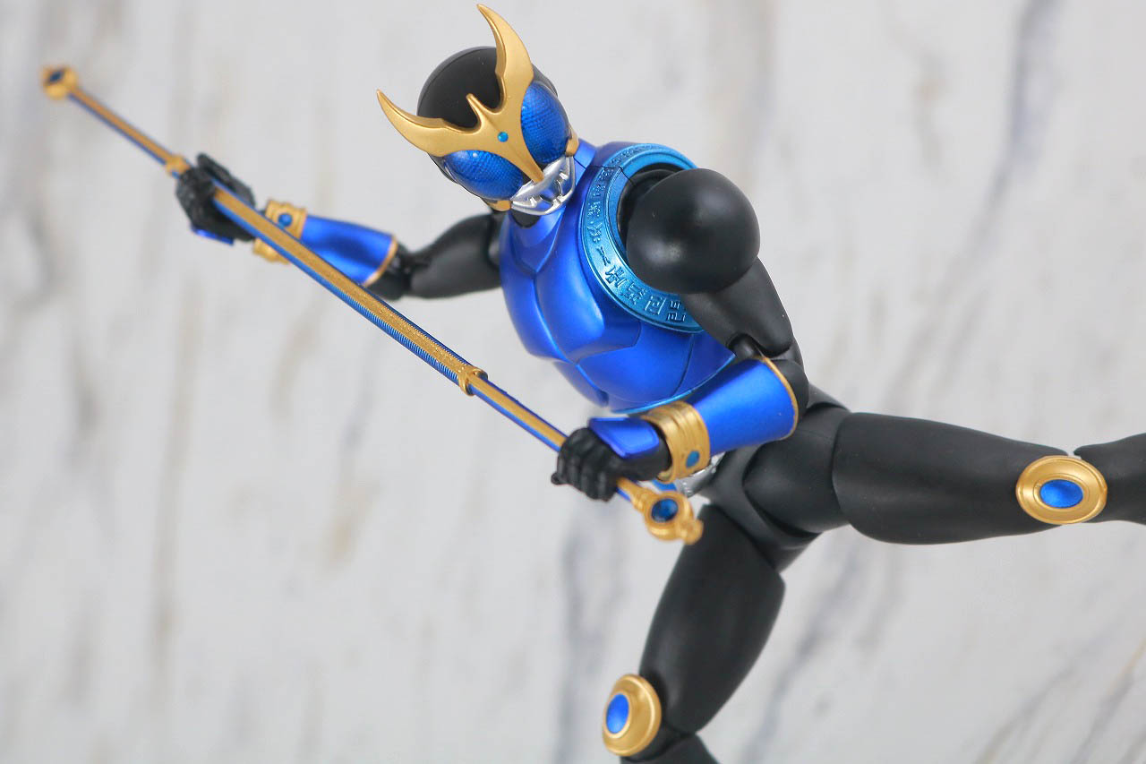 S.H.フィギュアーツ　仮面ライダークウガ ドラゴンフォーム　真骨彫製法　レビュー