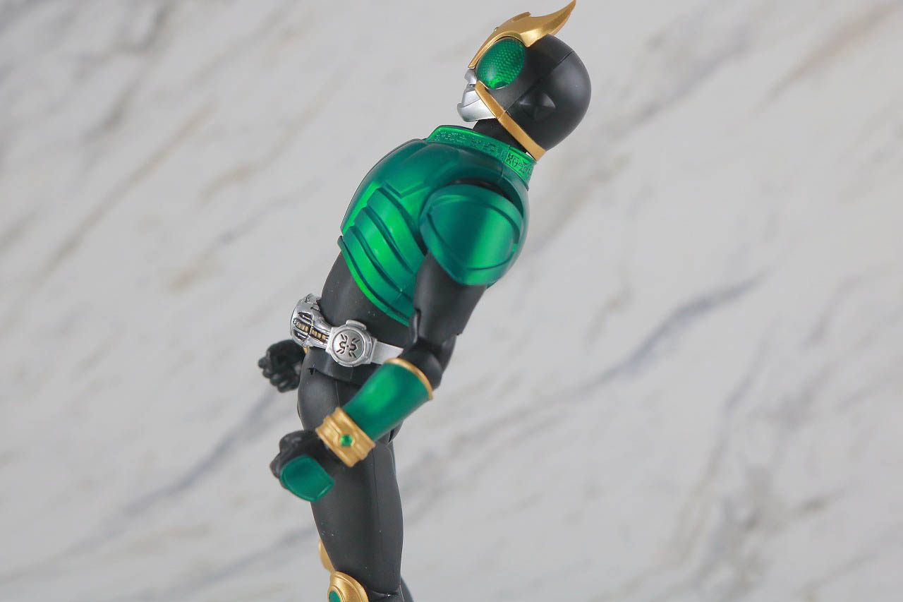 S.H.フィギュアーツ　仮面ライダークウガ　ペガサスフォーム　真骨彫製法　レビュー　可動範囲