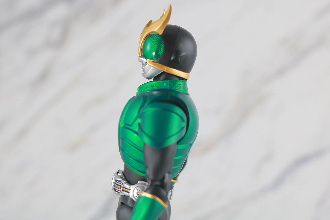 S.H.フィギュアーツ　仮面ライダークウガ　ペガサスフォーム　真骨彫製法　レビュー　可動範囲